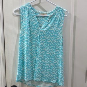 V-neck sleeveless top
